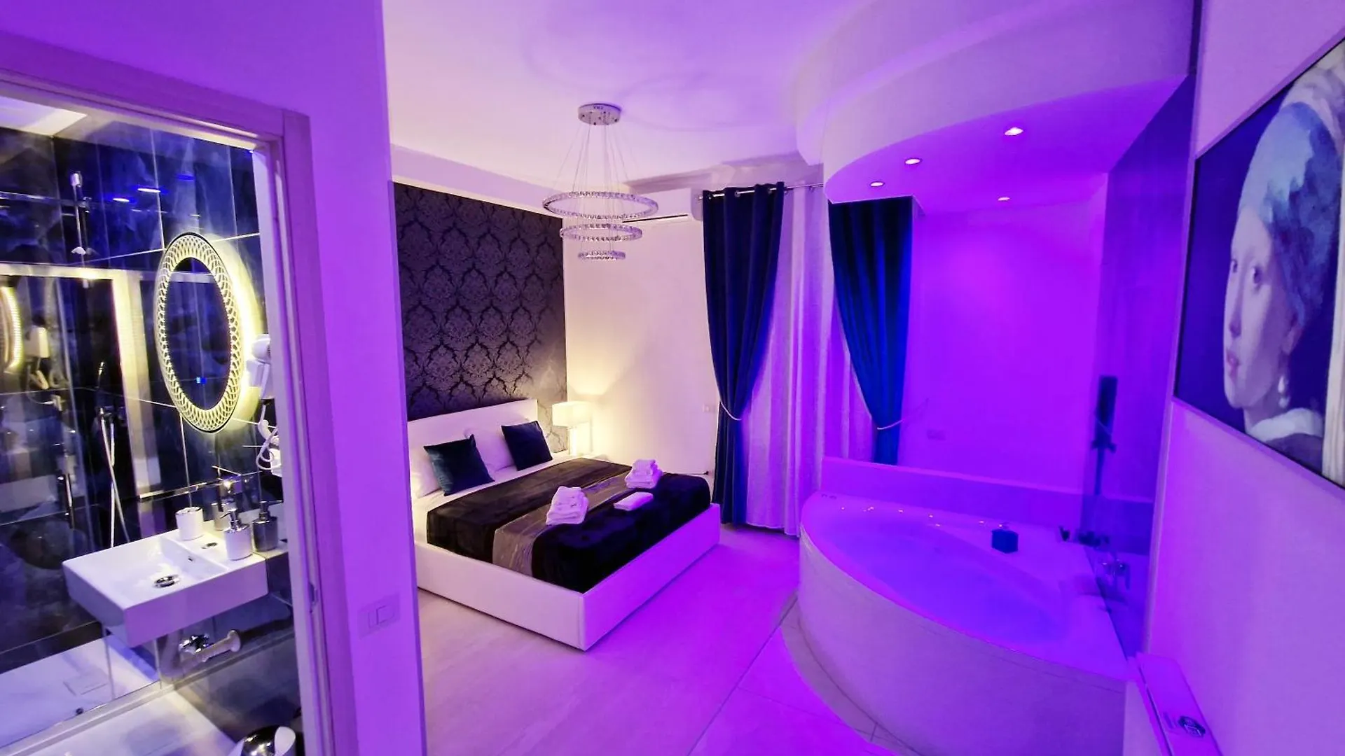 Maschio Angioino Suite Naples